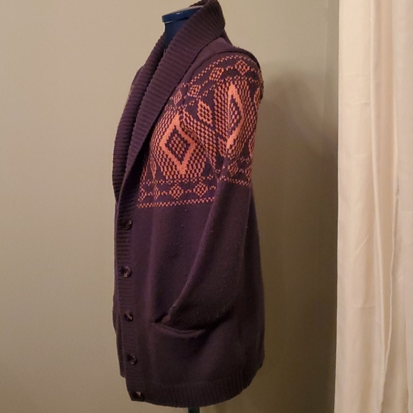 North Face Sweater - Picture 2 of 6